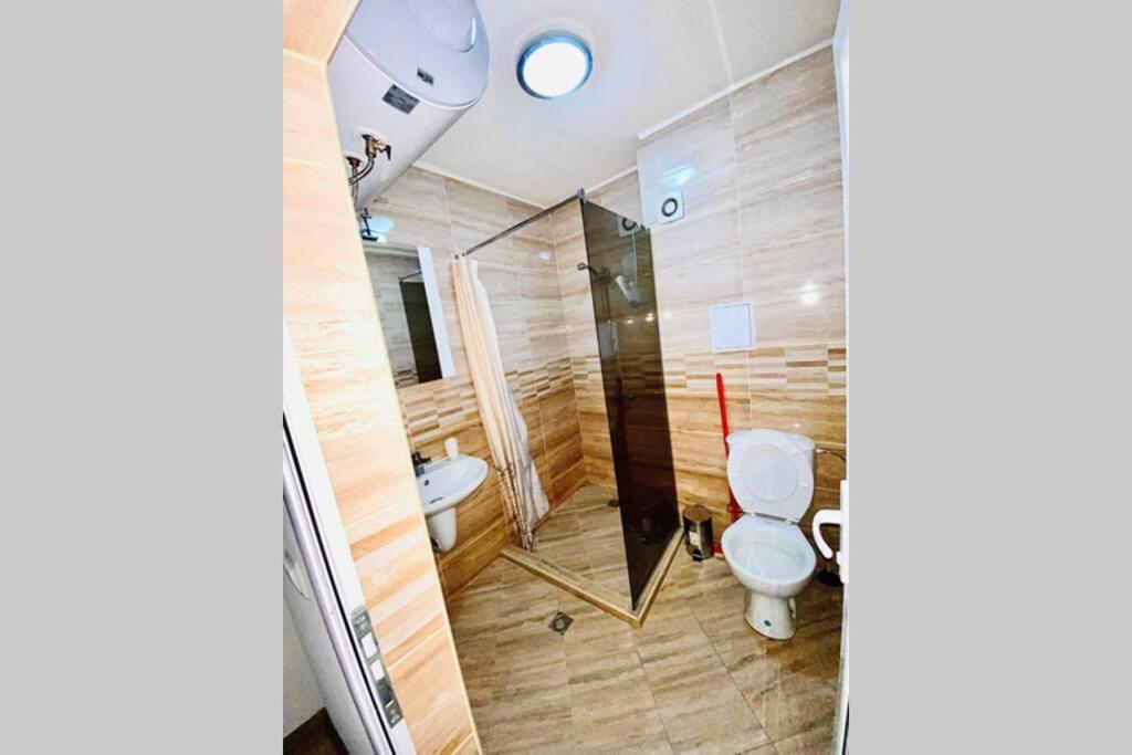 Large Studio In Studentski Grad With Huge Terrace Apartment โซเฟีย ภายนอก รูปภาพ